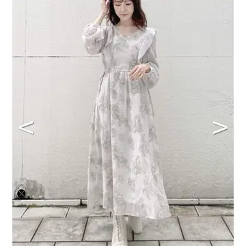 사이드 리본 자수 원피스 머큐리 듀오 플라워 자수