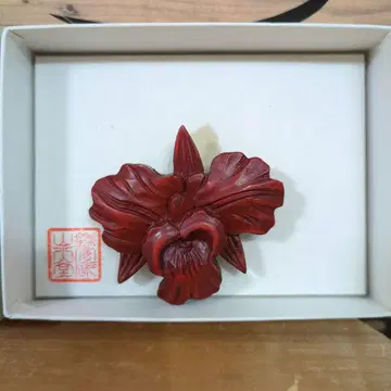 가마쿠라보리 카틀레아 브로치 녹슨 색 박스 포함
