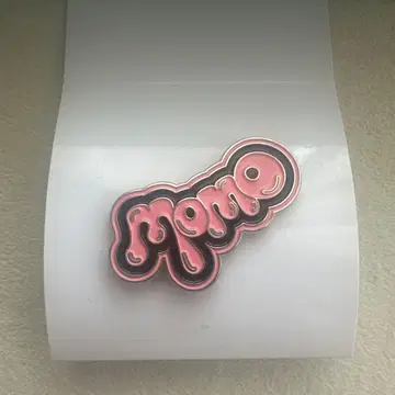 TWICE 랜덤 핀배지 모모