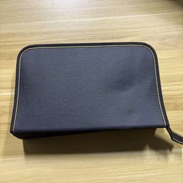 검은색 나일론 트래블 파우치