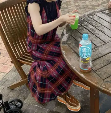 체크 무늬 스커트 셋업
