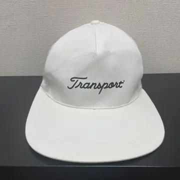 클럽하우스 x 트랜스포트 화이트 캡