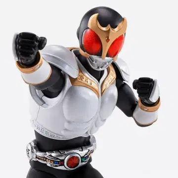 S.H.Figuarts 진골조제법 가면라이더 쿠우가 그로잉 폼