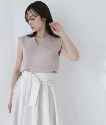 내추럴 뷰티 베이직 오픈 카라 니트