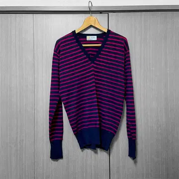 JOHN SMEDLEY 존스메들리 V넥 니트