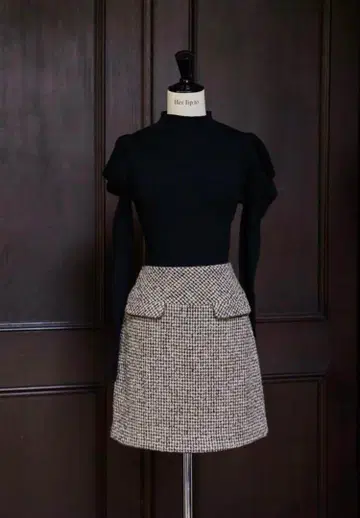Her lip to Hemingway Check Tweed Skirt