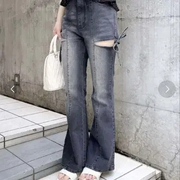 INGNI 사이드 리본 컷 아웃 플레어 데님 팬츠 M 그레이