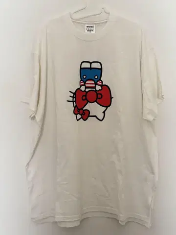 LOWRYS FARM HELLO KITTY 콜라보 BIG T셔츠