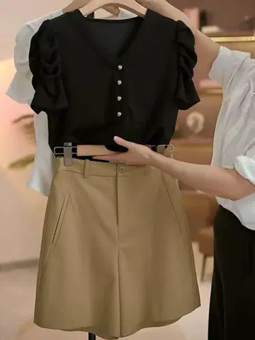 여름에 딱! 여유로운 셋업 심플 원포인트 디자인