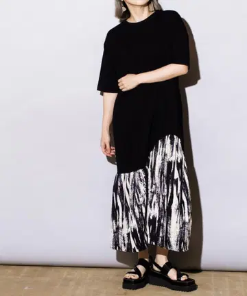 오즈모시스 블랙 도킹 원피스