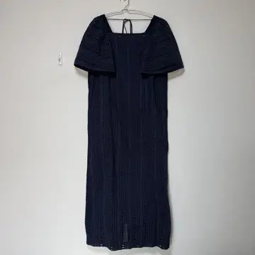 누키테파 Stripe Cutwork Short Sleeve Dress