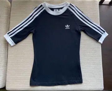 adidas 아디컬러 쓰리 스트라이프스 래글런 반팔 티셔츠