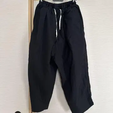 ORDINARY FITS 커브 와이드 팬츠 8부