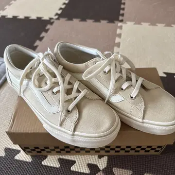 VANS classics 스니커즈