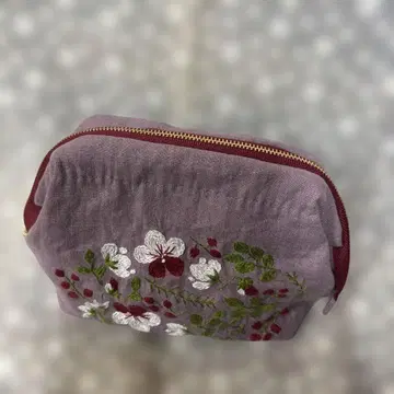 핸드메이드 꽃 자수 와이어 파우치