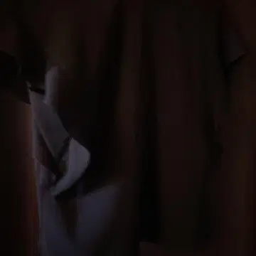 프릴 소매 V넥 셔츠 스픽 앤 스팬
