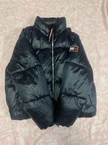 TOMMY HILFIGER 네이비 다운 자켓 L 사이즈
