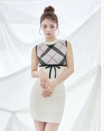 darich 다리치 체크 자카드 니트 미니 원피스