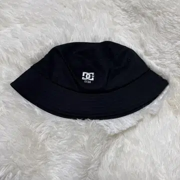 GYDA x DC 콜라보 버킷햇