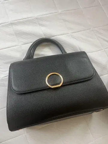 블랙 플랩 핸드백