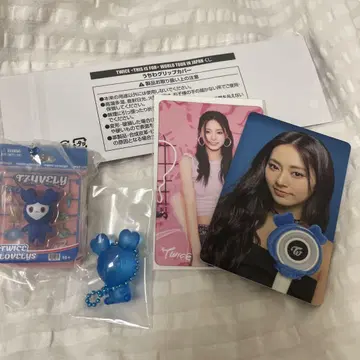 TWICE 트레이딩 카드 부채 그립 커버 키링 쯔위 세트