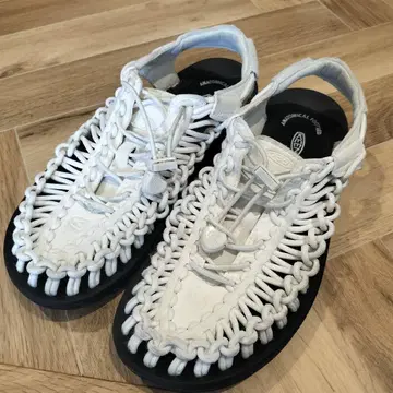 KEEN 킨 유니크 샌들 화이트 25cm