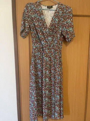 새상품급 A.P.C 아페쎄 꽃무늬 원피스