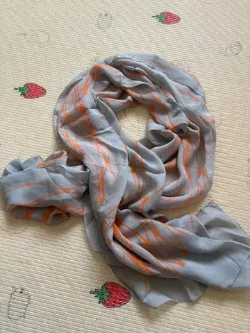 22SS 3만 9600엔 DRIES VAN NOTEN 레이온 대형 스톨