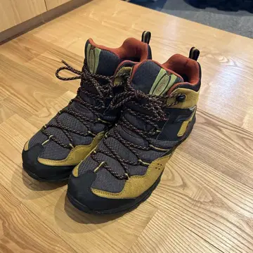 새상품급 트레킹 슈즈 컬럼비아 28cm