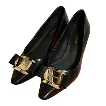 페라가모 펌프스 블랙 22.5cm~23cm 리본 힐 4cm