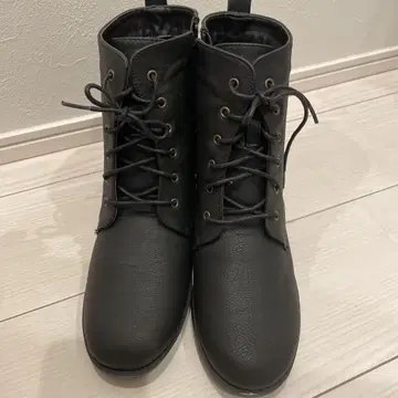블랙 레이스업 숏부츠 LL