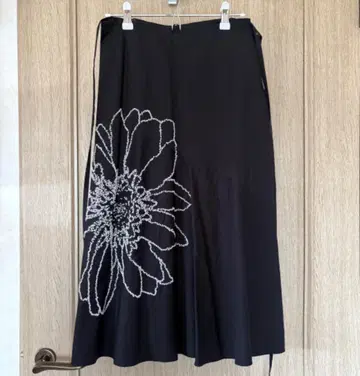 DKNY/다나카란 랩스커트