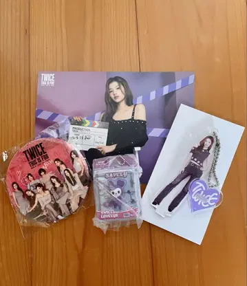 TWICE 사나 LIVE 키링 카드 업그레이드 배치 가챠 4종 세트