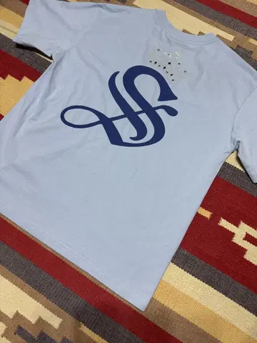 서플라이어 티셔츠 왕관