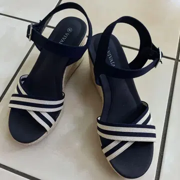 VIVAIA 샌들 37