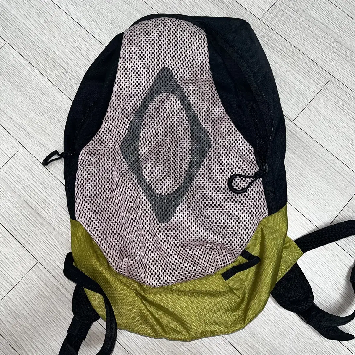 バッグ MSCHF RHOMBUS MESH BACKPACK Mischief Rhombus Mini Backpack Black | eBay