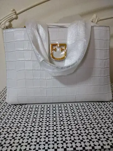 FURLA 핸드백 미사용품