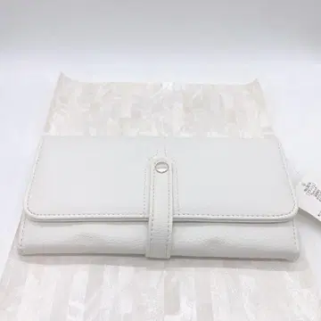 장지갑 화이트 택 포함 거의 미사용품 주식회사 로망 무료배송