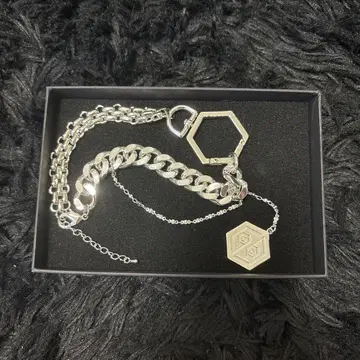 qb Luxury Chain Choker
