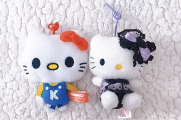 산리오 캐릭터즈 헬로키티 마스코트 2개