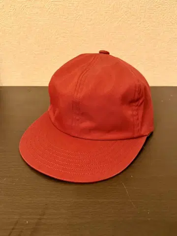 COMES AND GOES(즈앤고즈) 캡