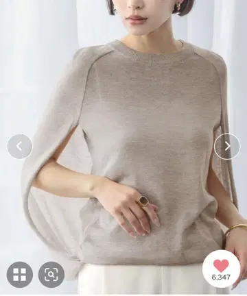 케이프 슬릿 슬리브 니트 풀오버 베이지