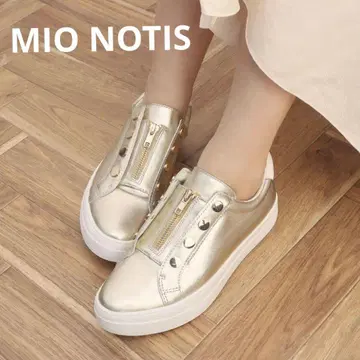 새상품급 MIO NOTIS 미오노티스 프론트 지퍼 스니커즈 36 골드 금