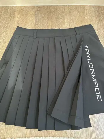 TAYLORMADE 플리츠 스커트