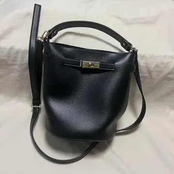 테치치 숄더백
