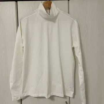 AURALEE 하이넥 T셔츠 1