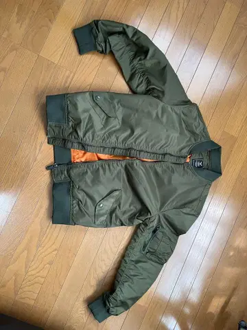 올리브 그린 MA-1 자켓