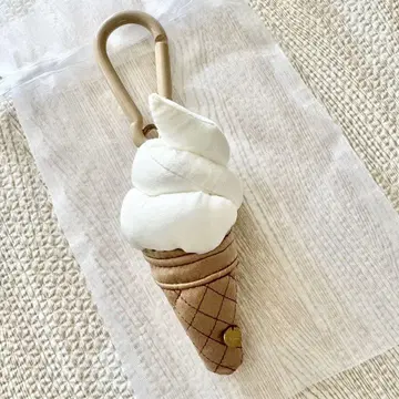 데모데 소프트 아이스크림 백참 카라비너