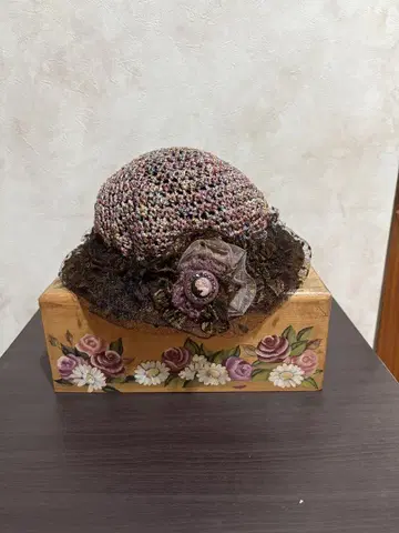 멀티 컬러 꽃 모티브 돔형 모자