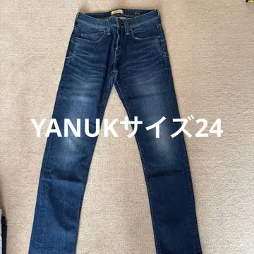 YANUK kay 24 blu